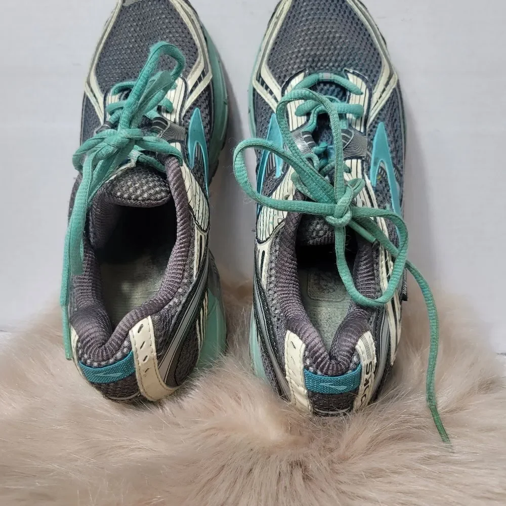 Brooks Ravenna 3 Women’s Running Shoes Size 8.5